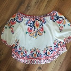 Off the shoulder boutique top